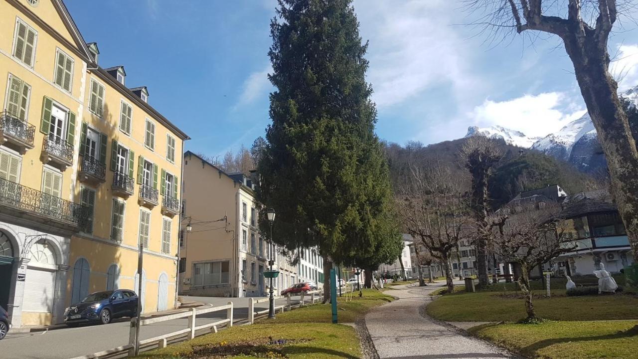 Vaste Appartement, Lumineux, 8 Couchages Eaux-Bonnes Zewnętrze zdjęcie