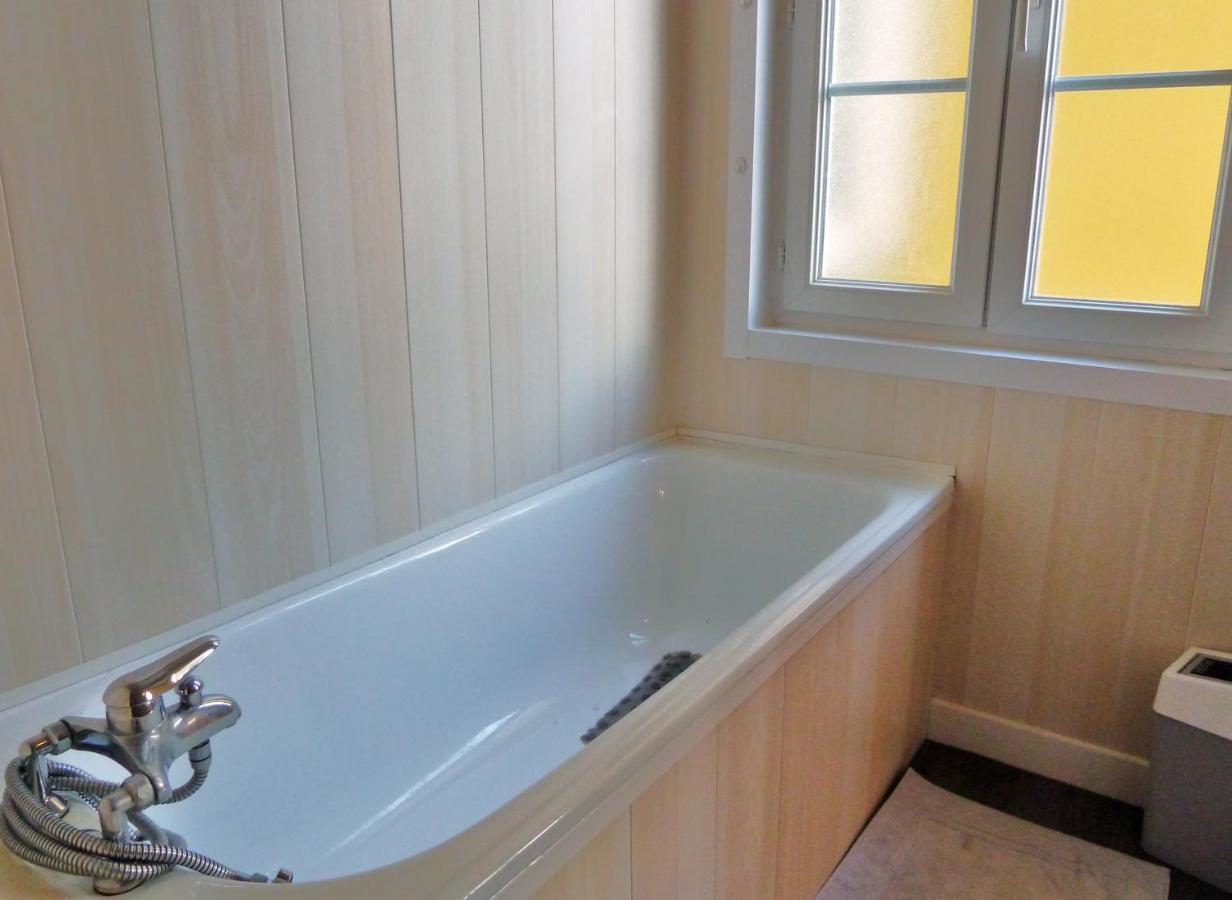 Vaste Appartement, Lumineux, 8 Couchages Eaux-Bonnes Zewnętrze zdjęcie